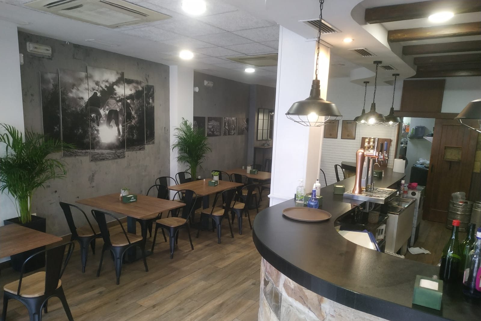 Piecework Atypical Tavern Restaurant-Bar