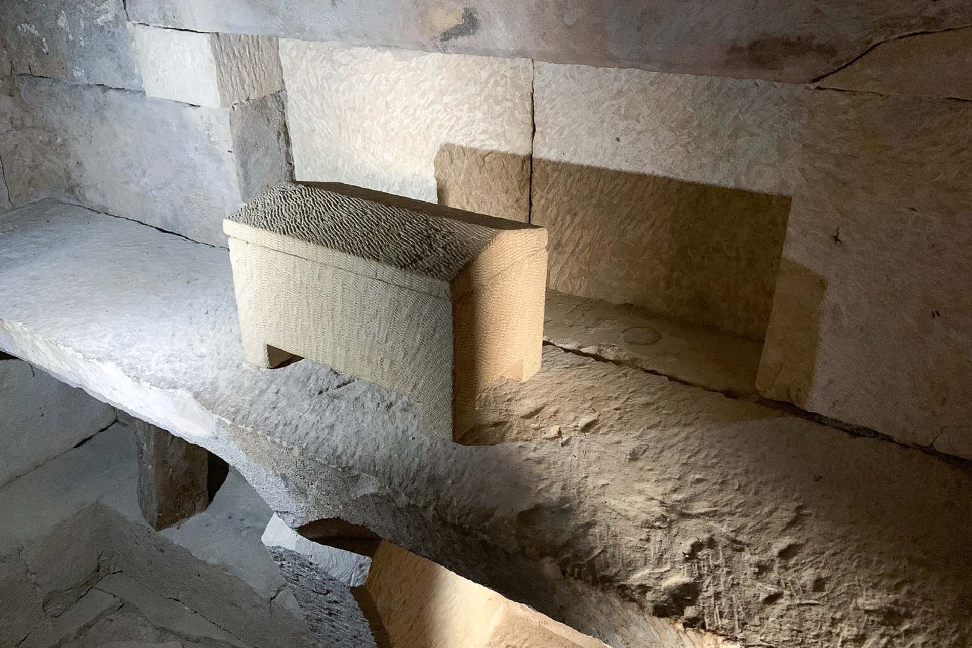 You are currently viewing Uncovering the Mystery of the Princely Tombs of Toya and Hornos in Peal de Becerro